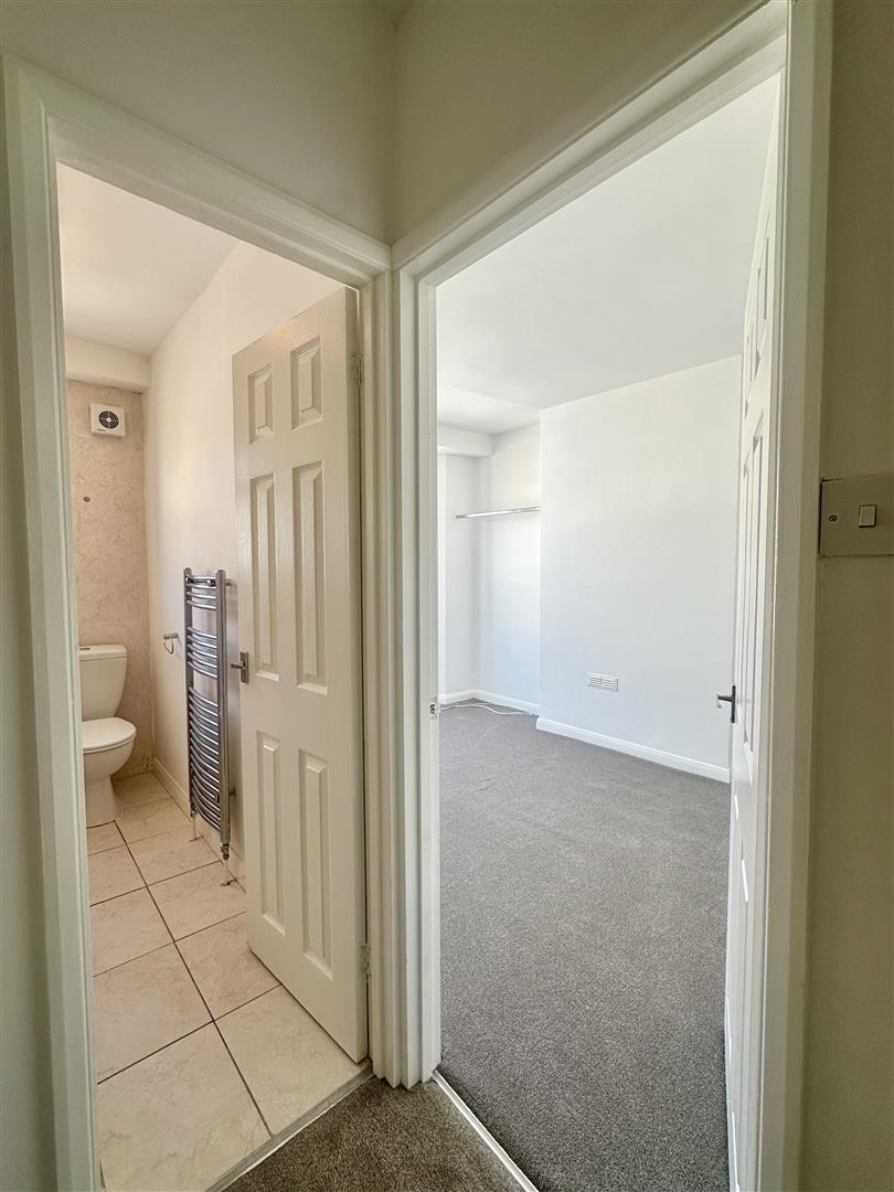 3 bed property in St. Georges Road, Hastings
